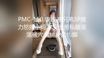 伪娘露出 最近爱上露出了 抬头都是摄像头 不知道中控室大叔看没看见骚逼 走廊生怕有人突然开门 又有些期待