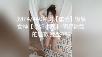 漂亮黑丝cos伪娘 大牛子真难射 骚逼插假鸡吧 跟小哥哥不停轮着撸 枪都红了终于连射了