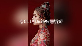 小马哥专攻足浴按摩勾搭女技师，推背按摩手伸进两腿之间摸起来，乳推舔弄露出奶子，只打了个飞机