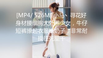 刚成年下海!3个小白虎~玩逼~女女操~找男的玩3P (2)