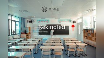 【新片速遞】 ⭐【KXCD】522黑色紧身连衣裙美女被人拉来采访，黑色丁字裤[924M/MP4/04:34]