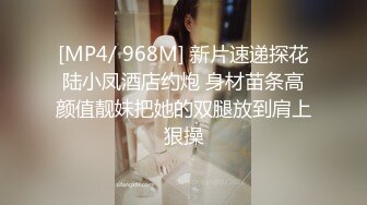 【❤震撼福利OF私拍外流❤】夫妻 很胆大 经常在公共场合露出 整活时遇到路人依然很淡定