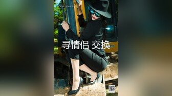 无敌粉穴极品美少女！高颜值一身黑裙！撩起看粉嫩BB，小穴已经很湿了，震动棒抽插