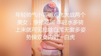 【破解摄像头】鸡店内漂亮妹子热情服务的展现，木板隔了起来，两个鸡婆卖力口爆！